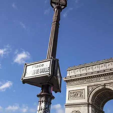Vernet Champs Elysees Hotel