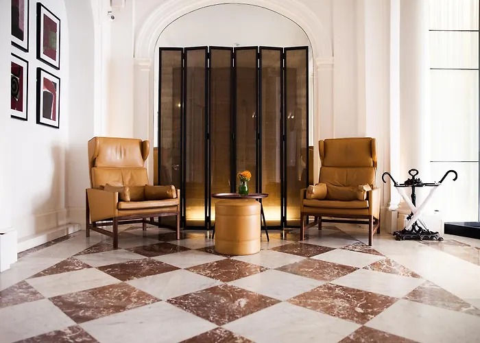 Vernet Champs Elysées Hotel