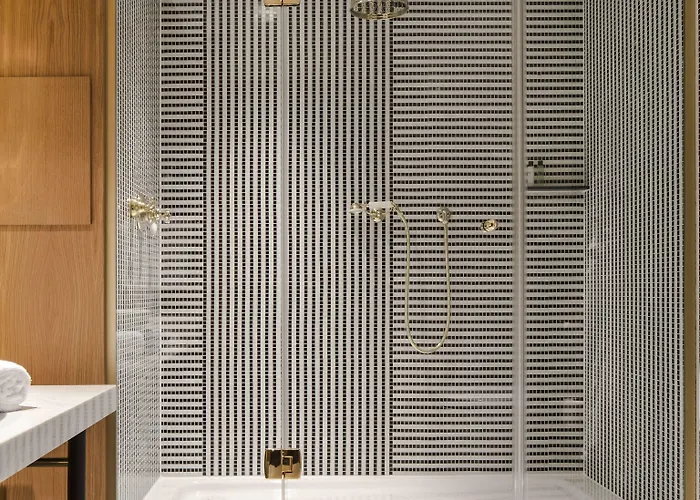 Vernet Champs Elysées Hotel 5*