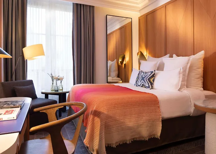 Hotel Vernet Champs Elysées 5*