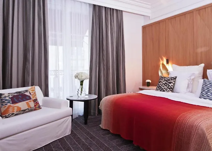 Vernet Champs Elysees Отель