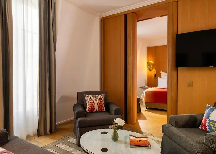 Vernet Champs Elysees Отель