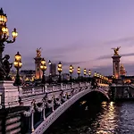 Hotel Vernet Champs Elysées 5*