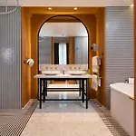 Hotel Vernet Champs Elysees 5*