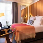 Hotel Vernet Champs Elysees 5*