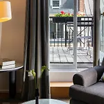 Vernet Champs Elysees Hotel