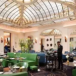 Vernet Champs Elysees Hotel 5*
