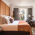 Vernet Champs Elysees Szálloda 5*