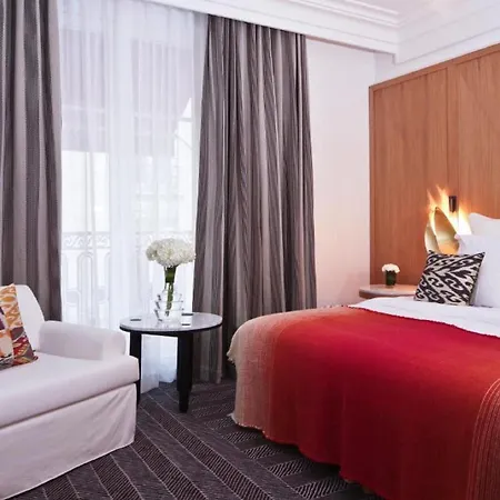 Vernet Champs Elysées Hotel