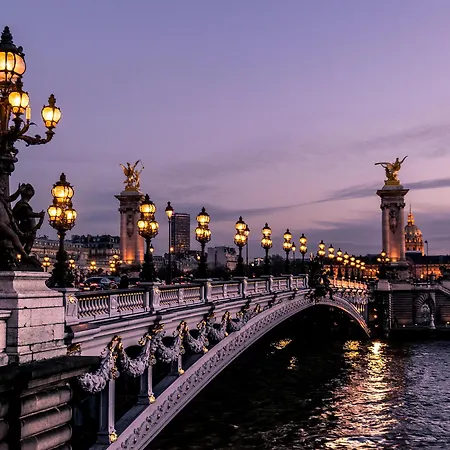 호텔 Vernet Champs Elysees 5*