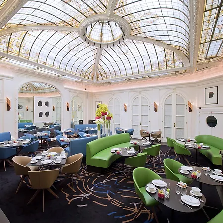 Hotel Vernet Champs Elysées