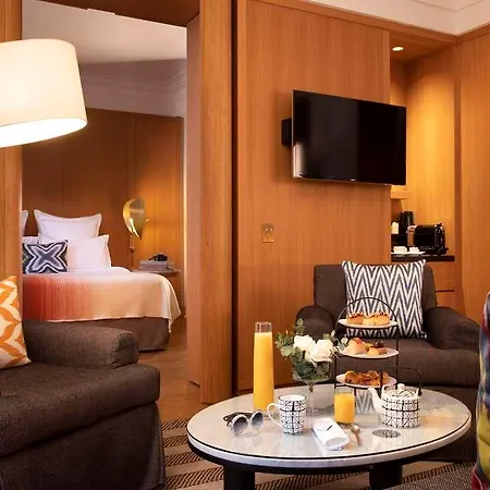Hotel Vernet Champs Elysées Parigi