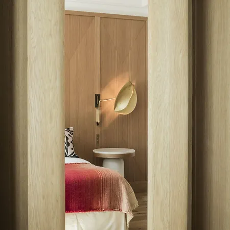 Vernet Champs Elysées 5* Paris