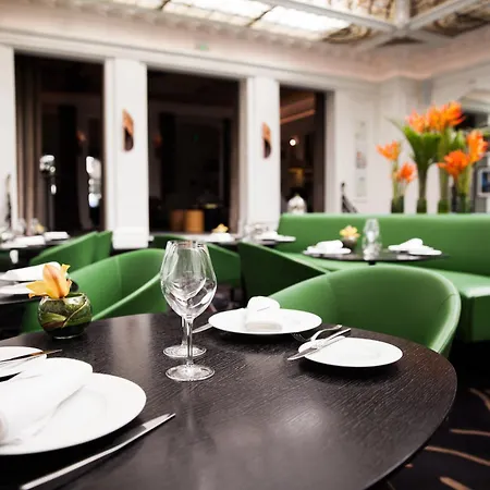 Vernet Champs Elysées Hotel 5*