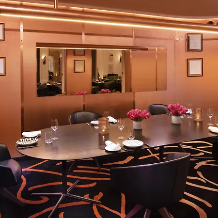 Hotel Vernet Champs Elysées