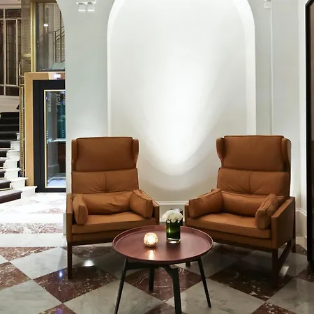 호텔 Vernet Champs Elysees 5*