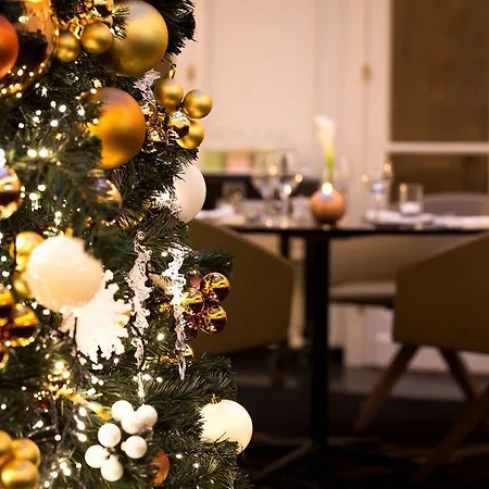 Hotel Vernet Champs Elysées 5*