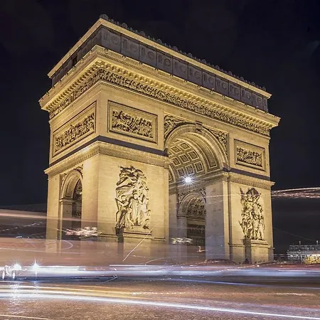 호텔 Vernet Champs Elysees 5*