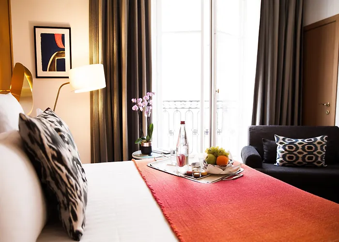 Vernet Champs Elysees 호텔 5*