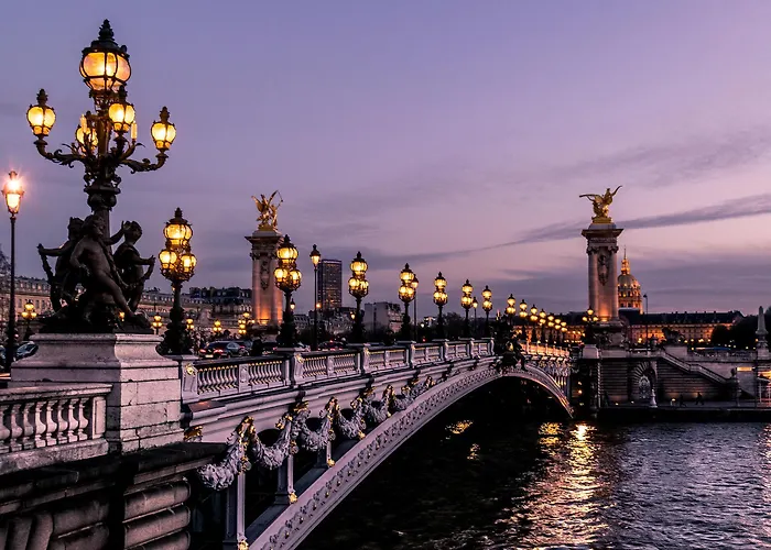 Отель Vernet Champs Elysees 5*