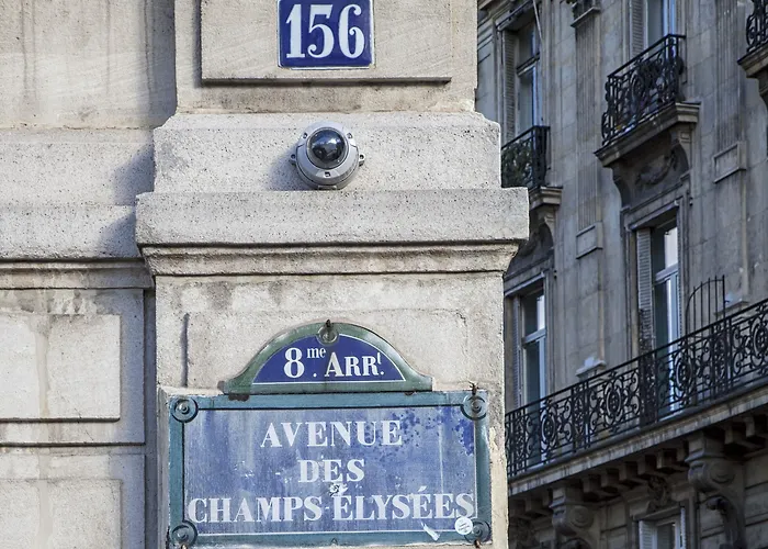 Vernet Champs Elysées Paris
