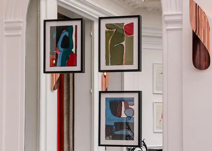 Vernet Champs Elysees 호텔 5*