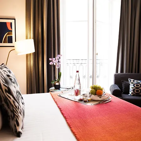Vernet Champs Elysees 호텔 5*
