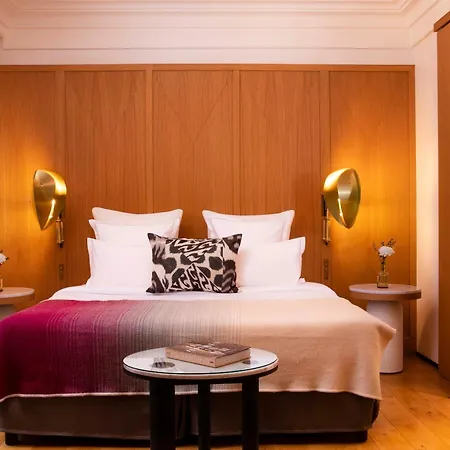Vernet Champs Elysees 호텔 5*