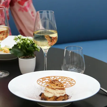Vernet Champs Elysees 5* 파리