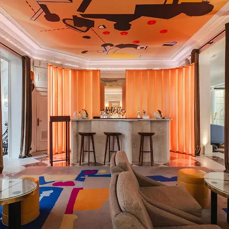 호텔 Vernet Champs Elysees 5*