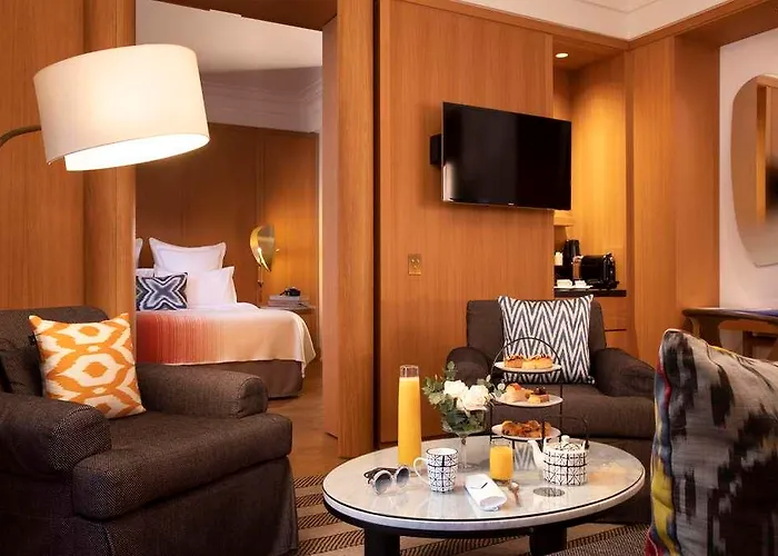 Hotel Vernet Champs Elysées Parigi