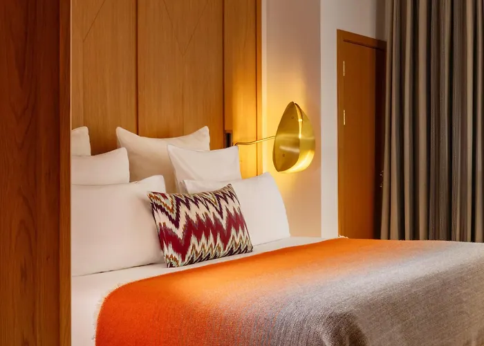Hotel Vernet Champs Elysées Parigi