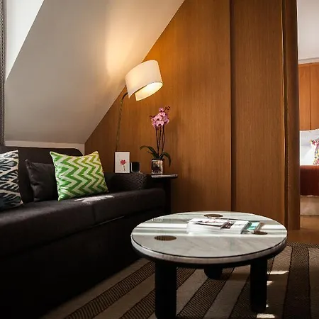 Hotel Vernet Champs Elysées Paris